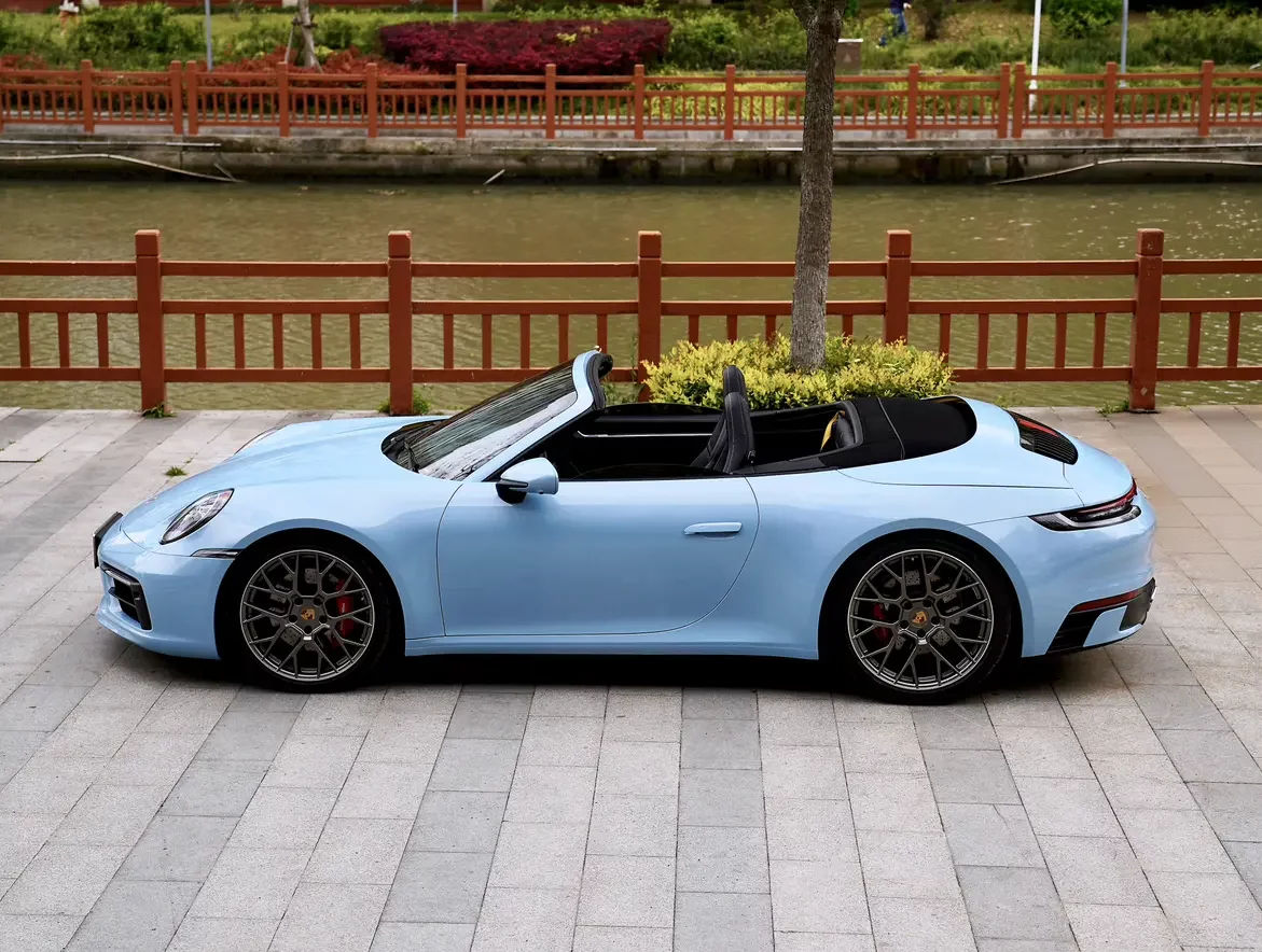 Porsche 911