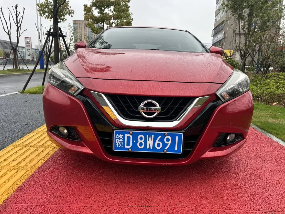 Nissan bluebird