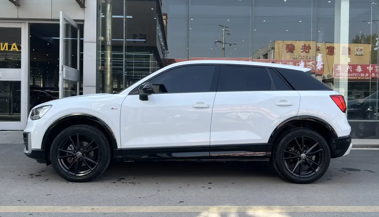 Audi Q2L