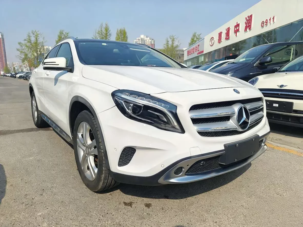 Mercedes-Benz GLA