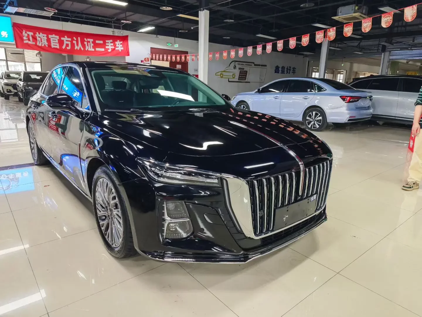 Hongqi H5