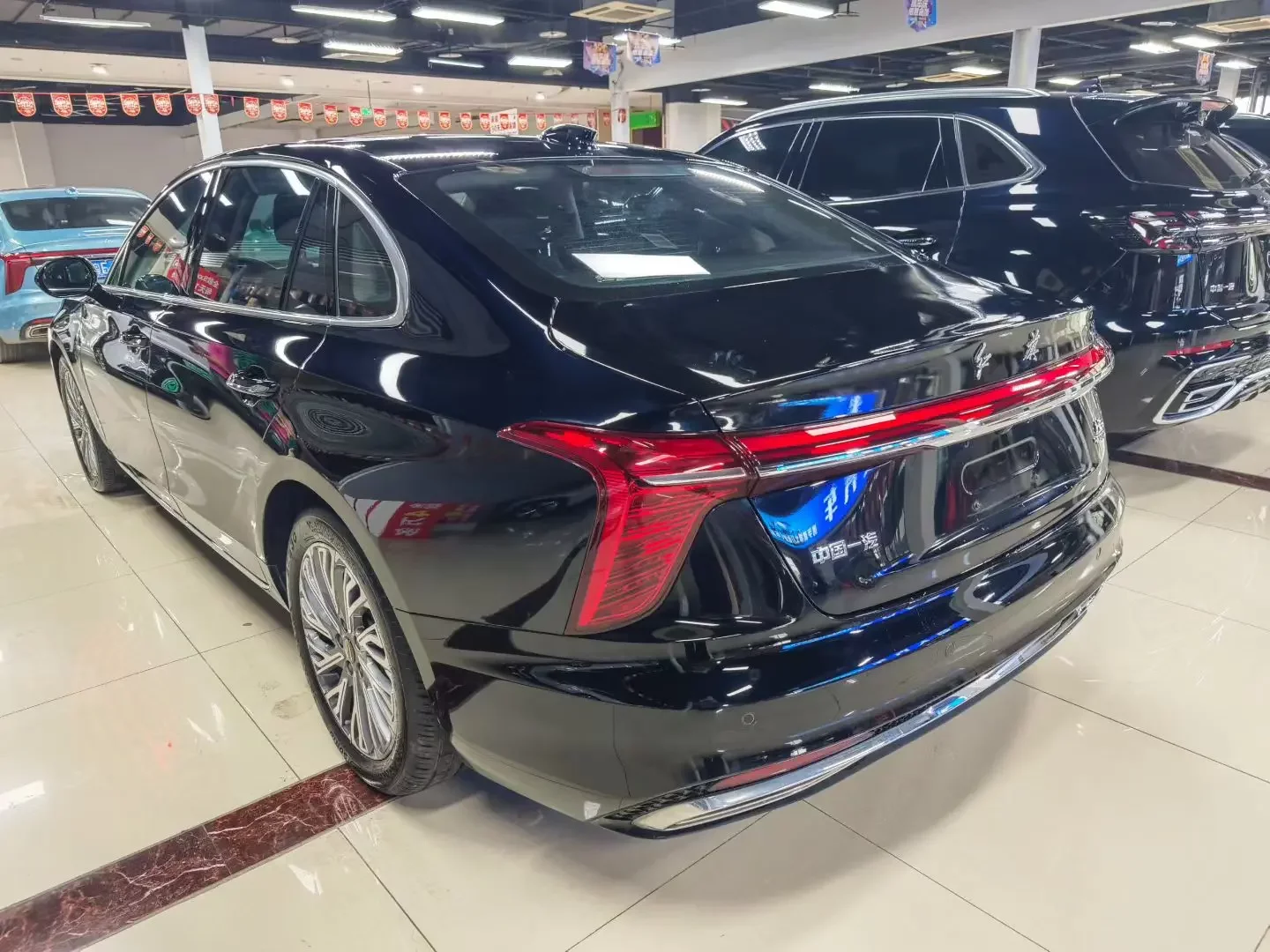 Hongqi H5