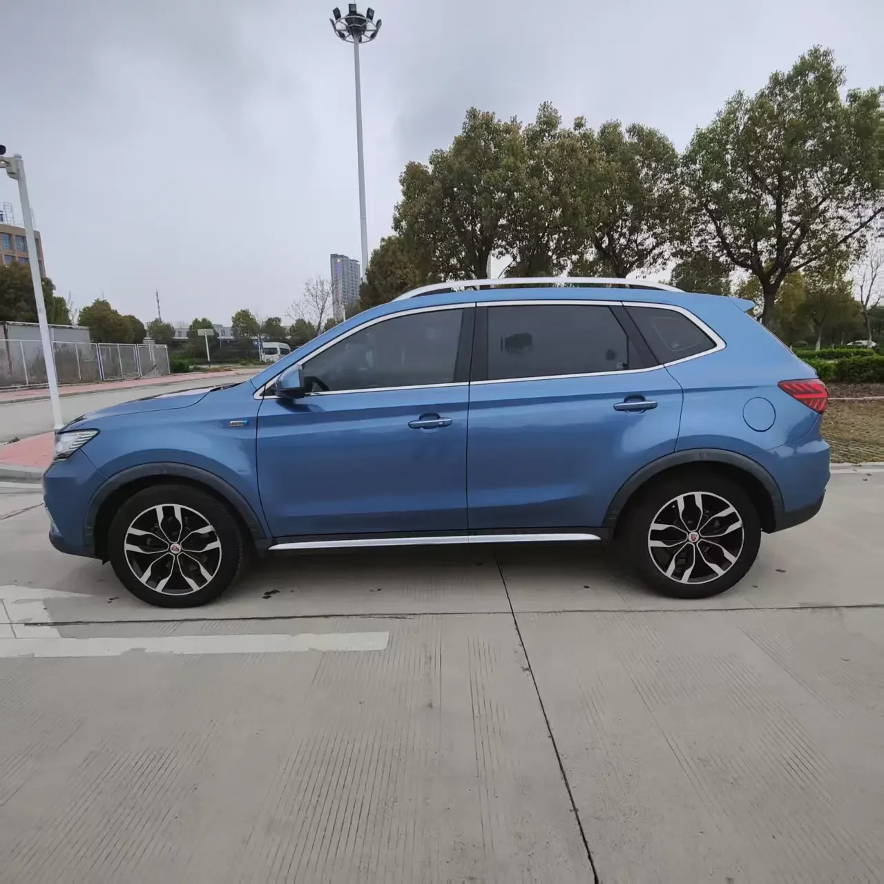 Roewe RX5