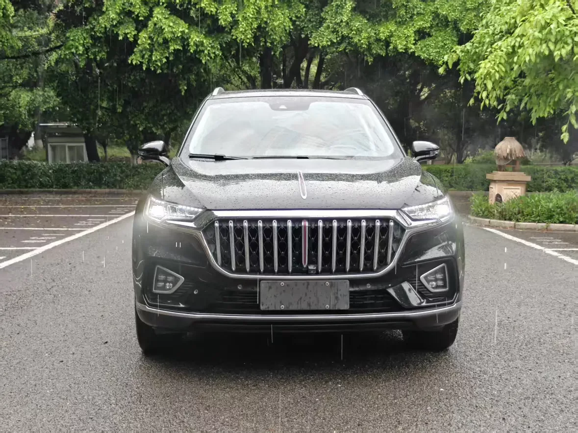 Hongqi HS5