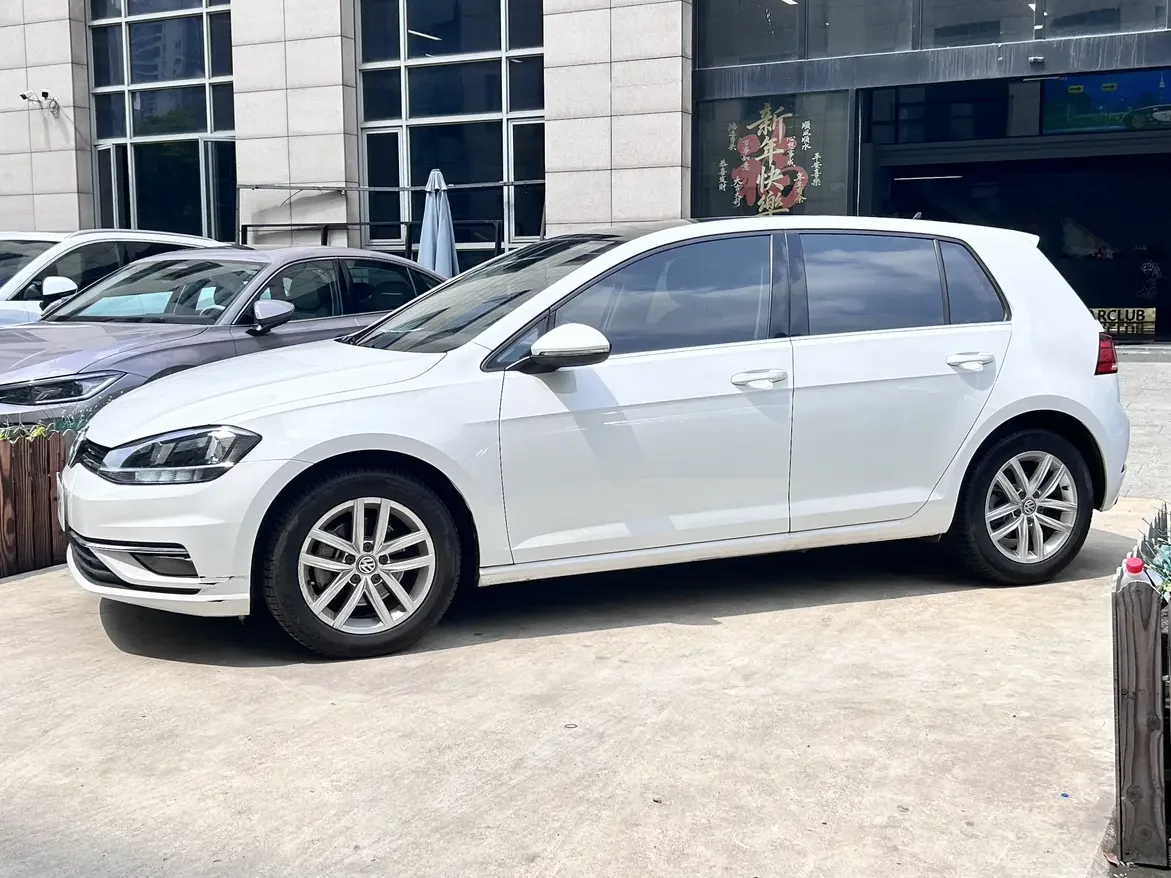 Volkswagen golf