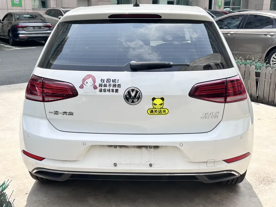 Volkswagen golf