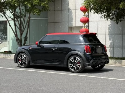 MINI JCW