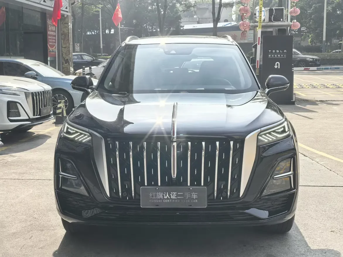 Hongqi HS5