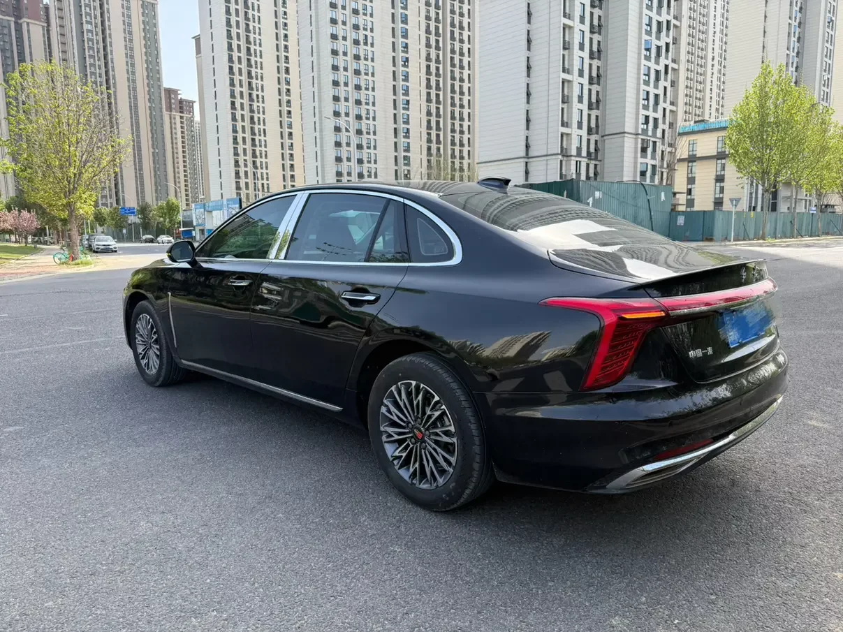 Hongqi H5
