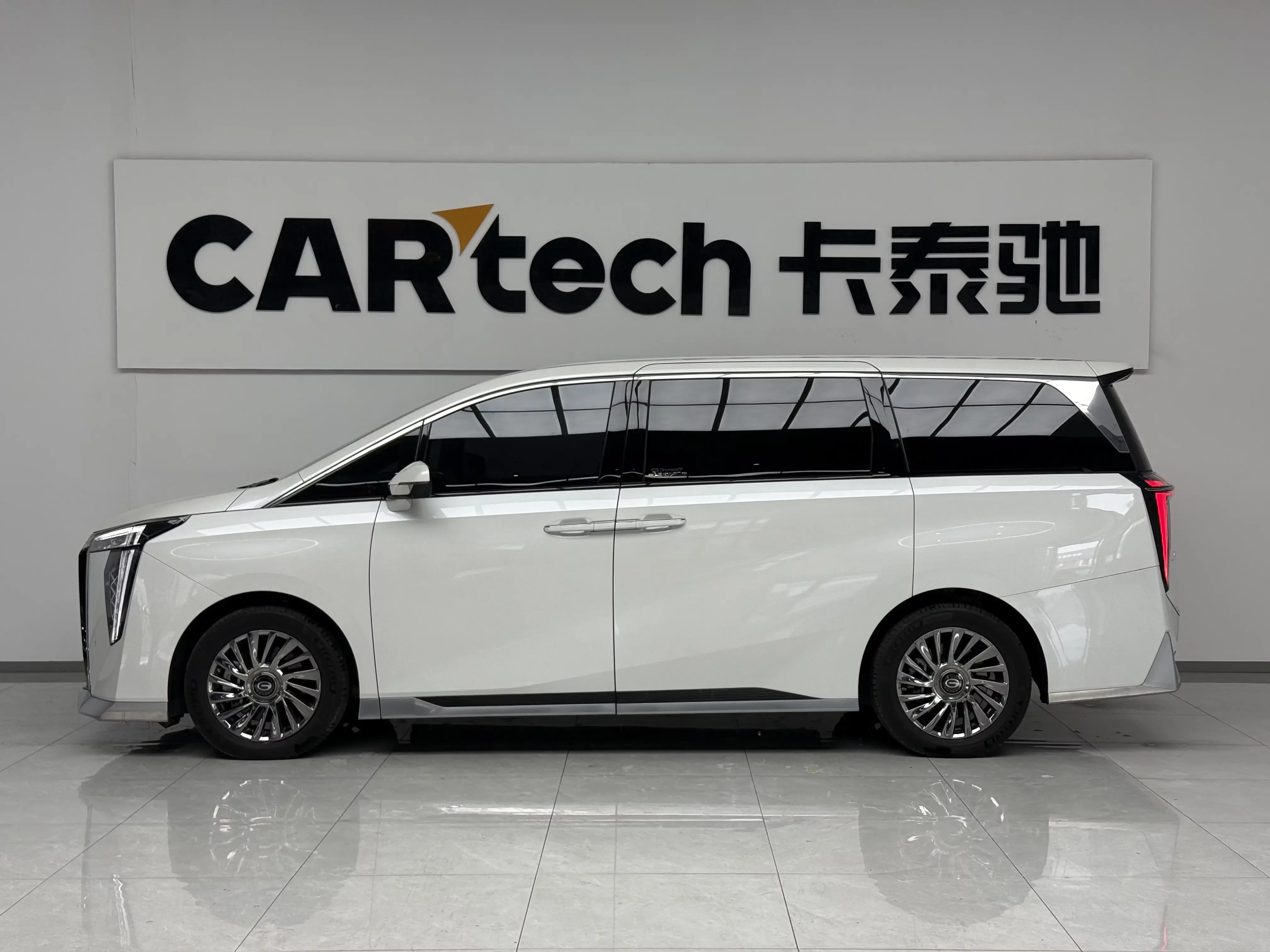 GAC Trumpchi M8