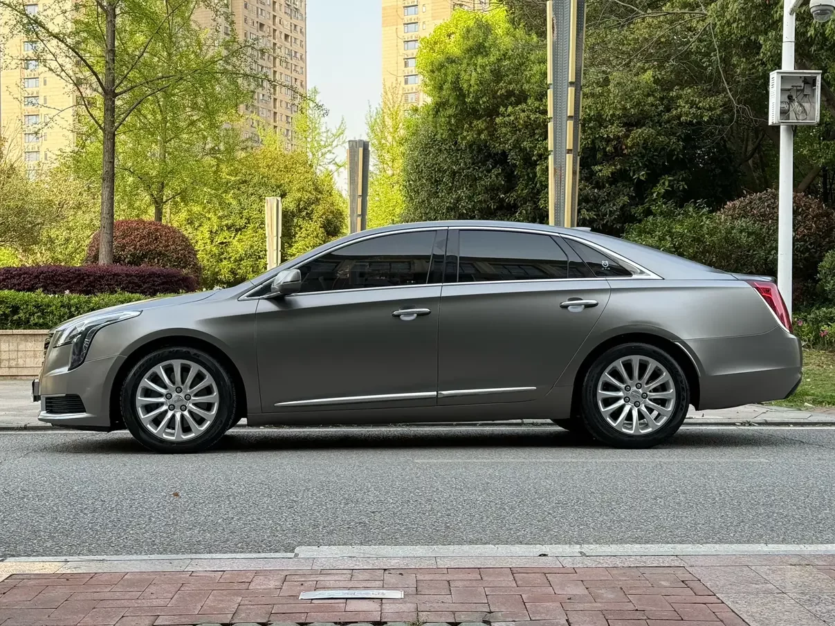 Cadillac XTS