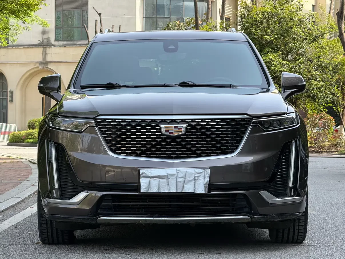 Cadillac XT6