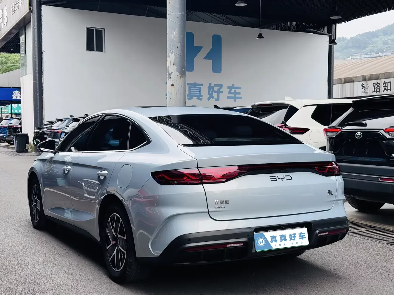 BYD Qin L DM