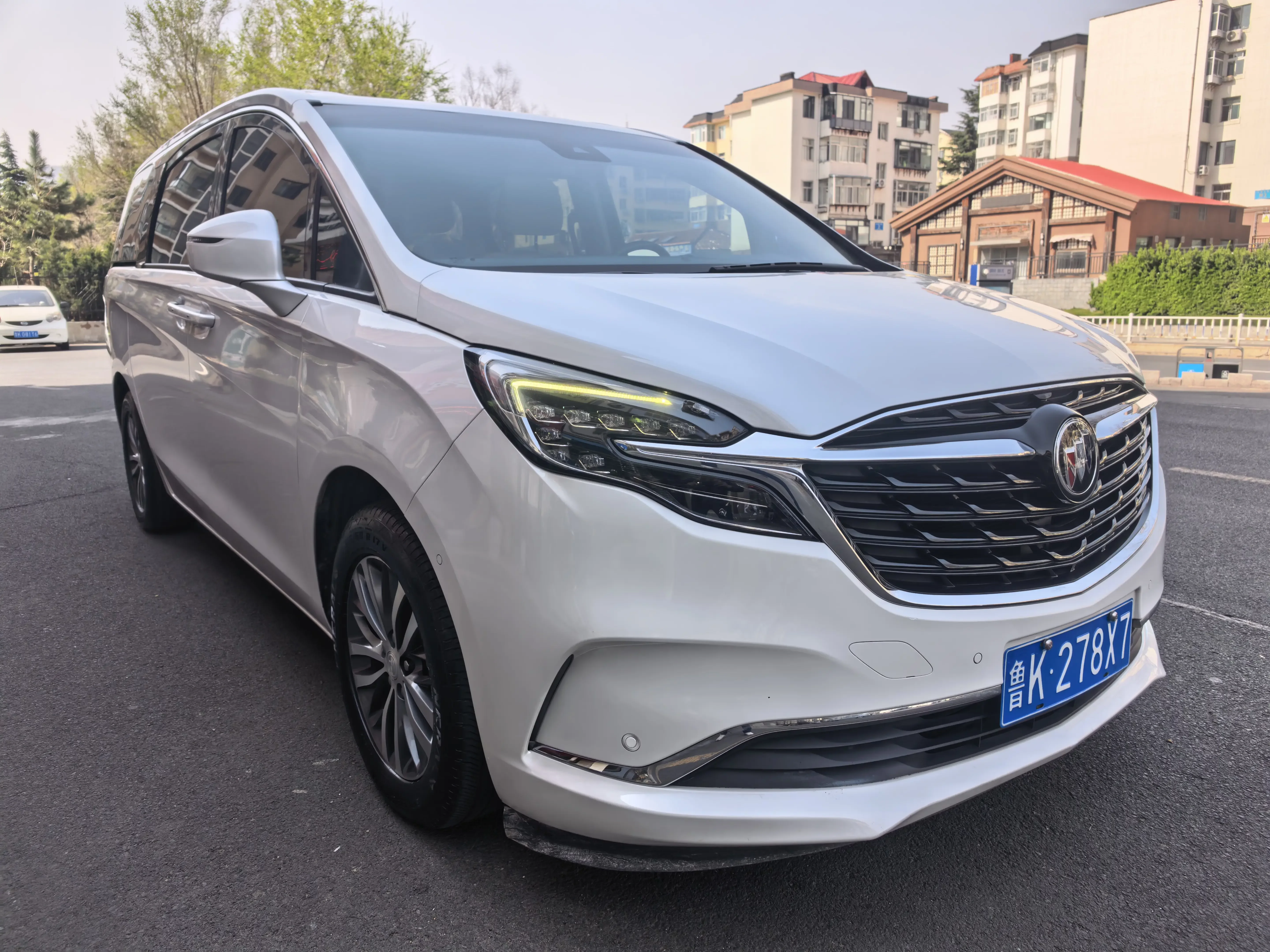 Buick GL8