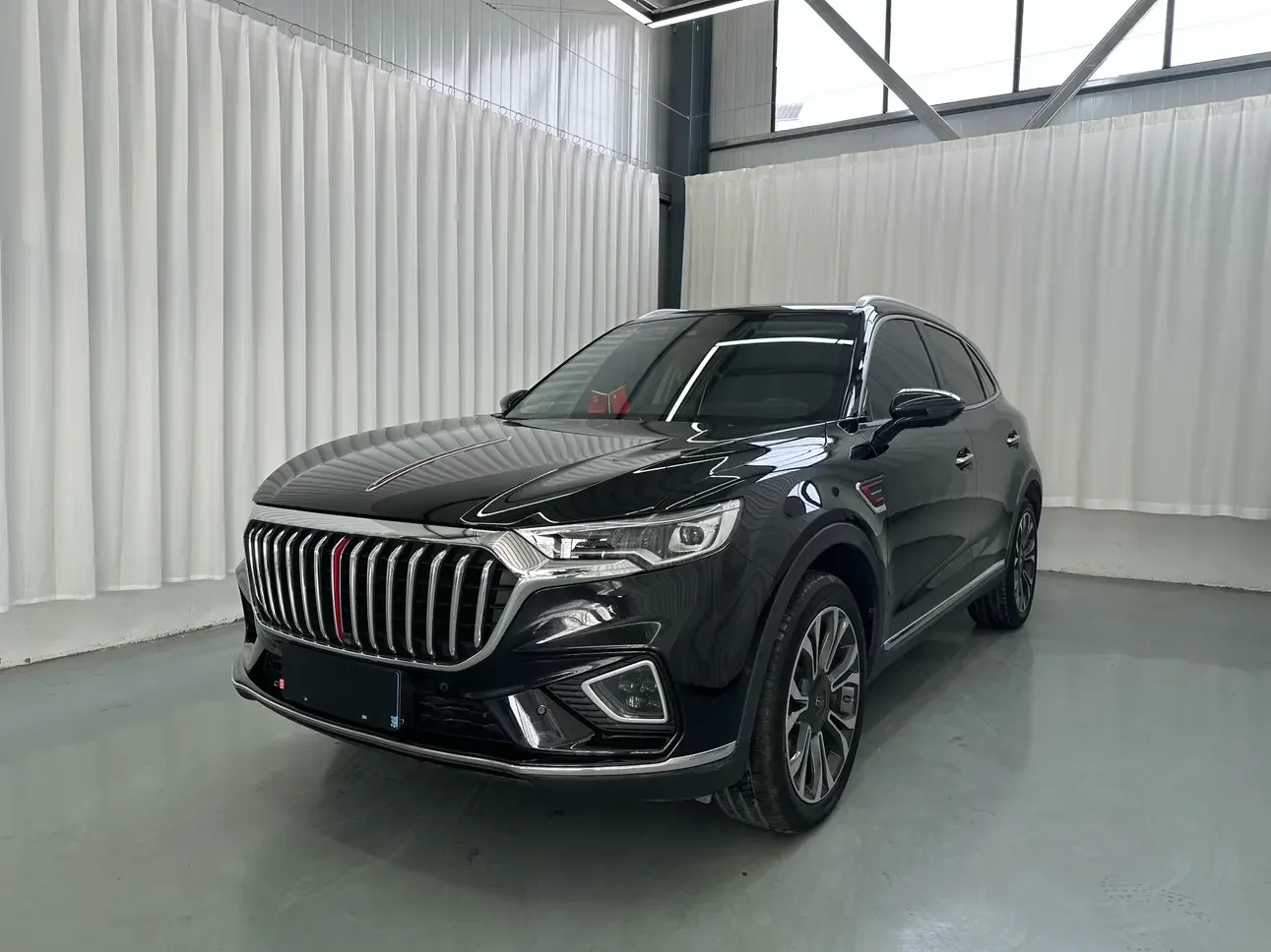 Hongqi HS5
