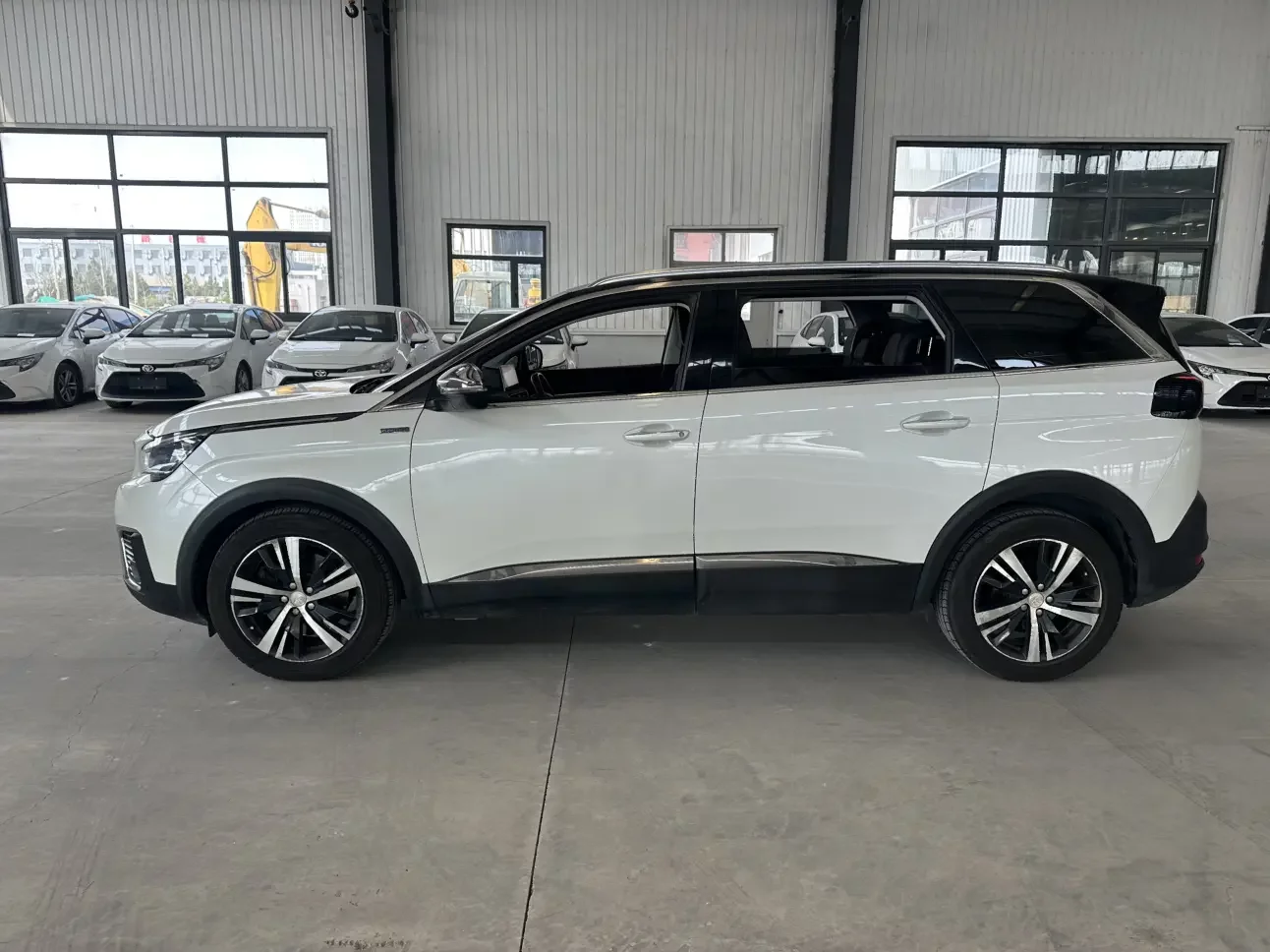 Peugeot 5008