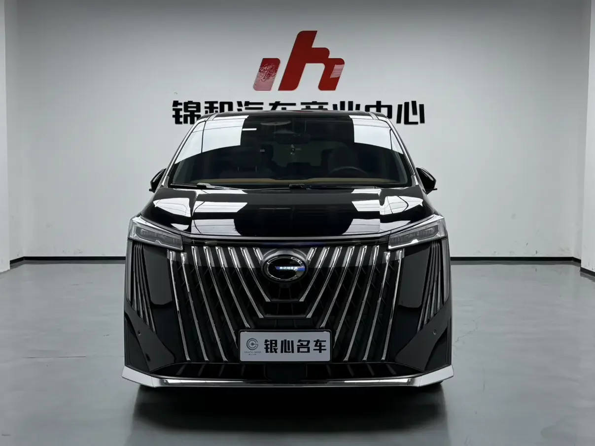 GAC Trumpchi M8