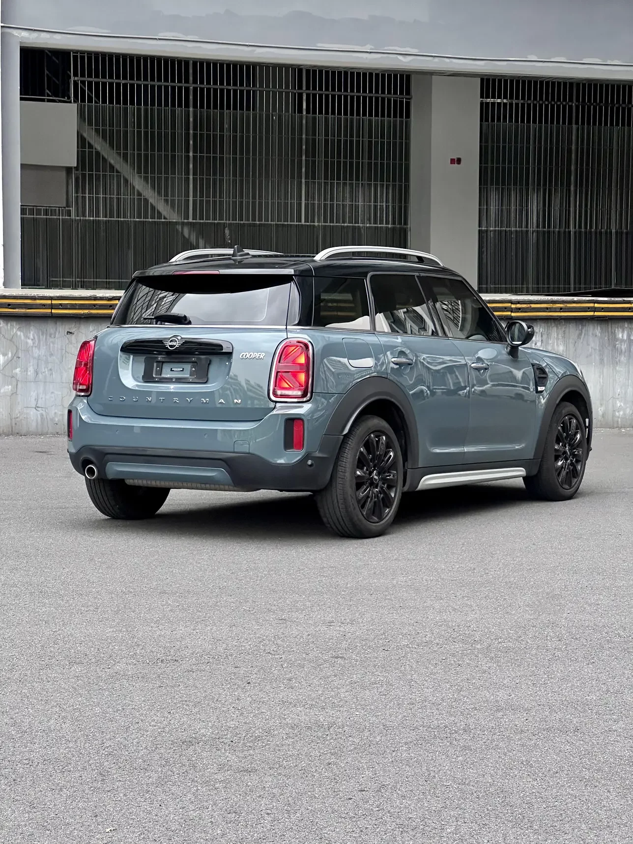 MINI COUNTRYMAN