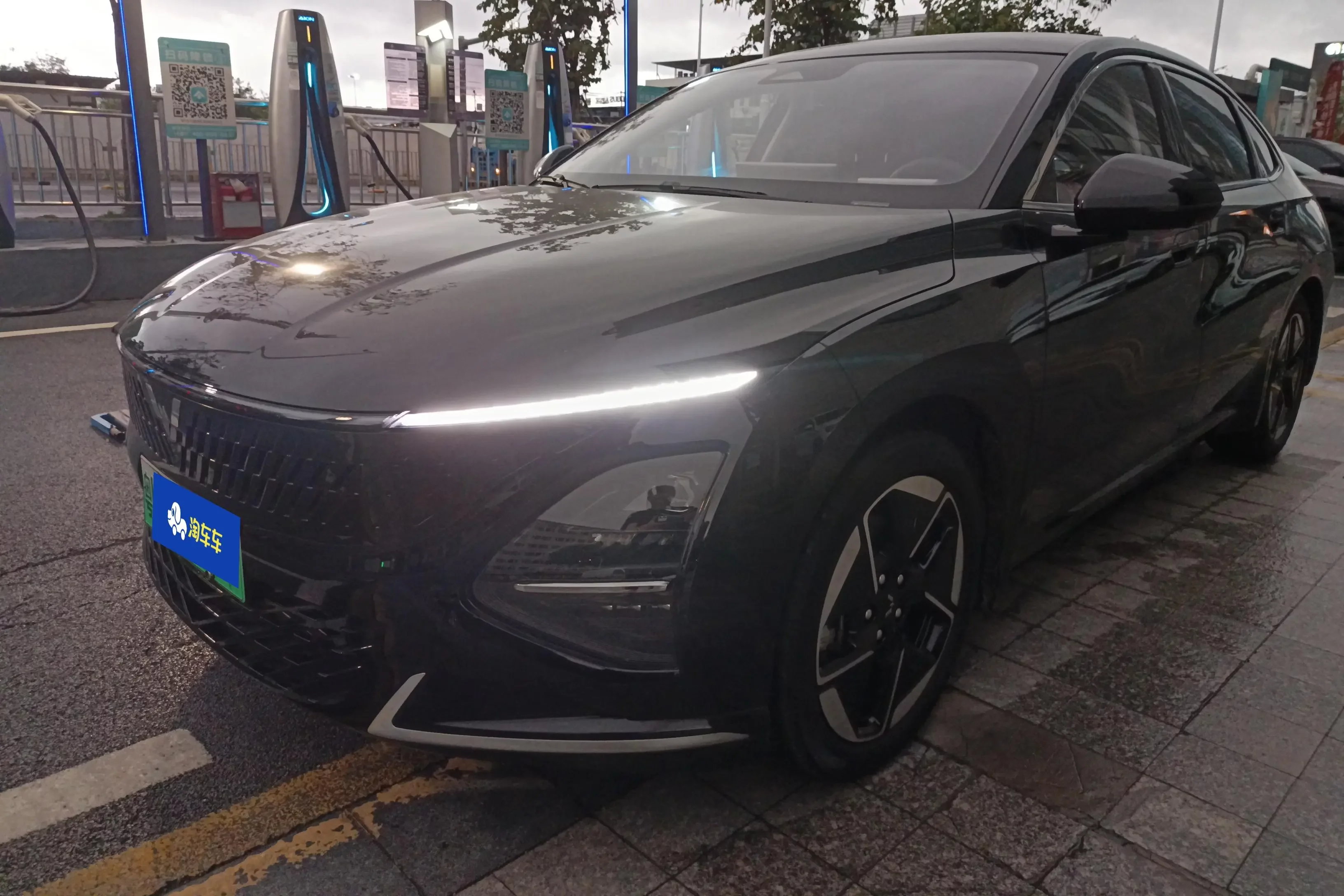 Wuling Starlight PHEV