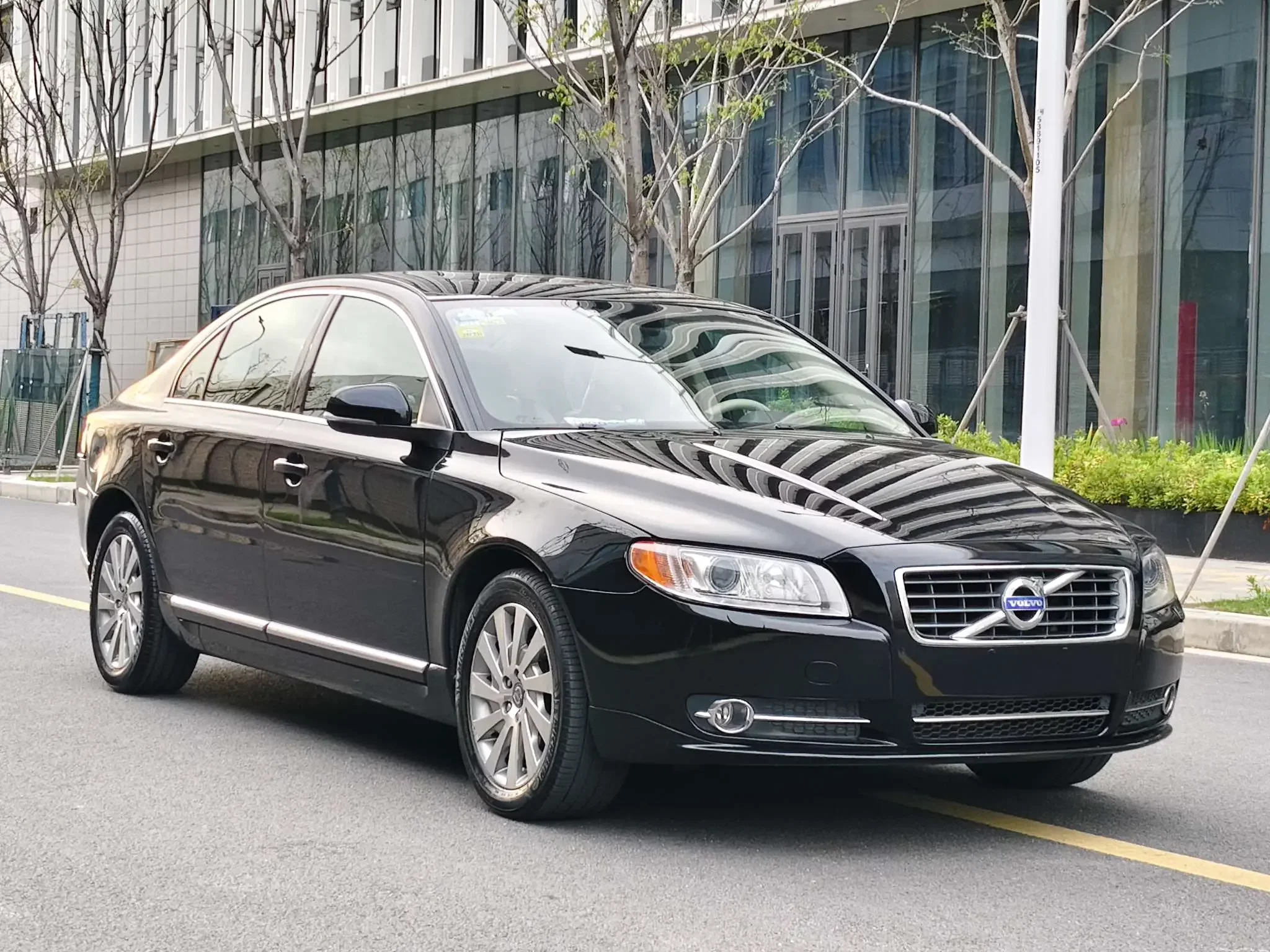 Volvo S80L