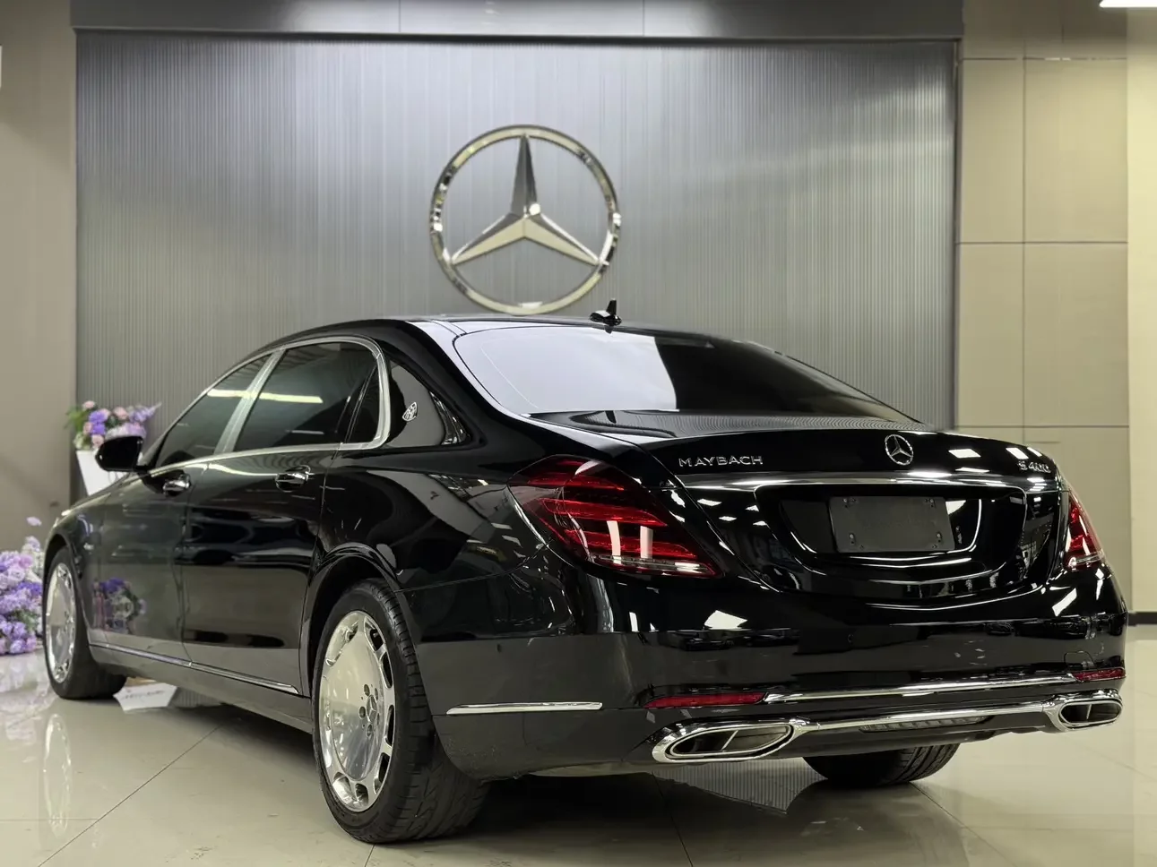 Mercedes-Benz Maybach S-Class