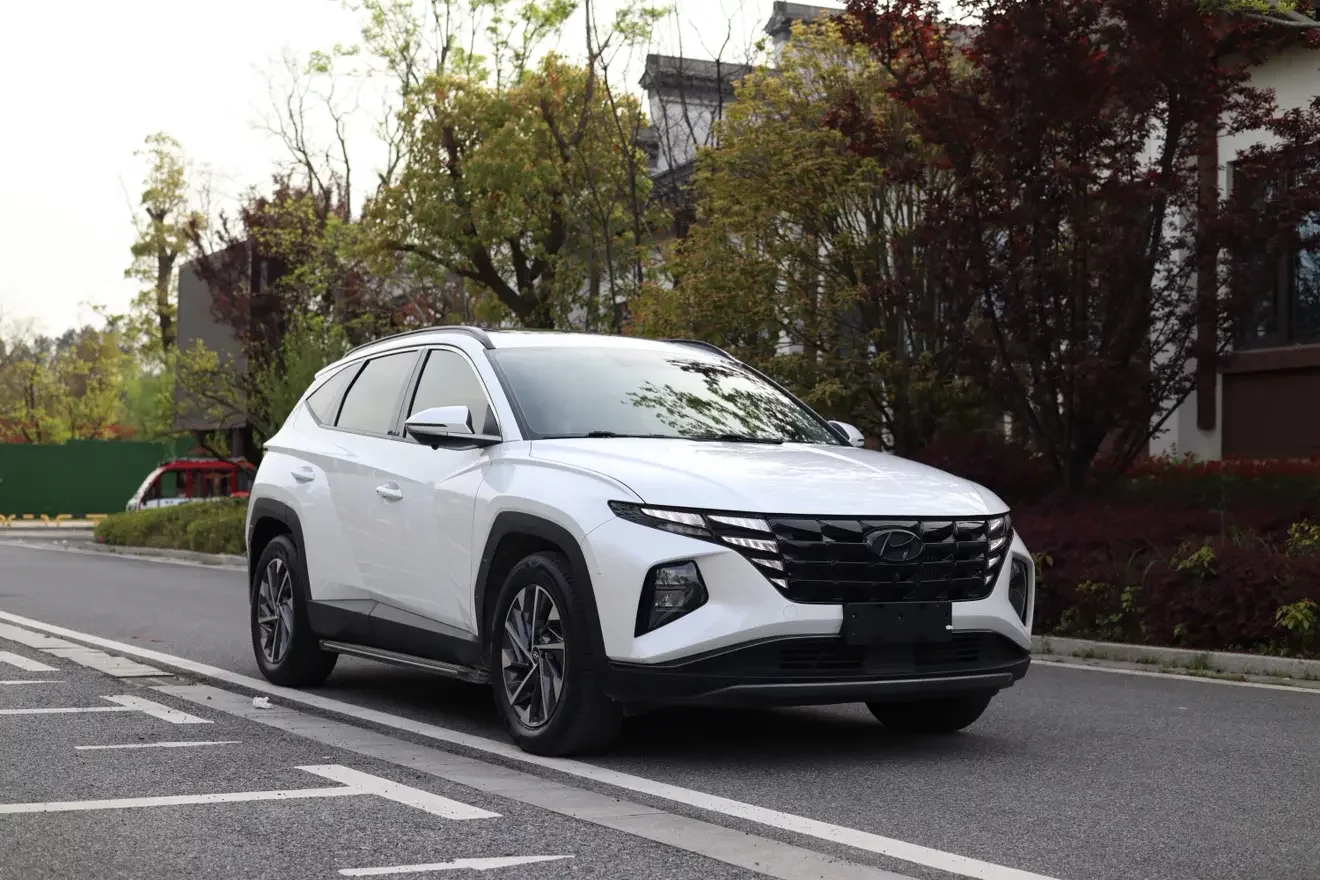 Hyundai Tucson L