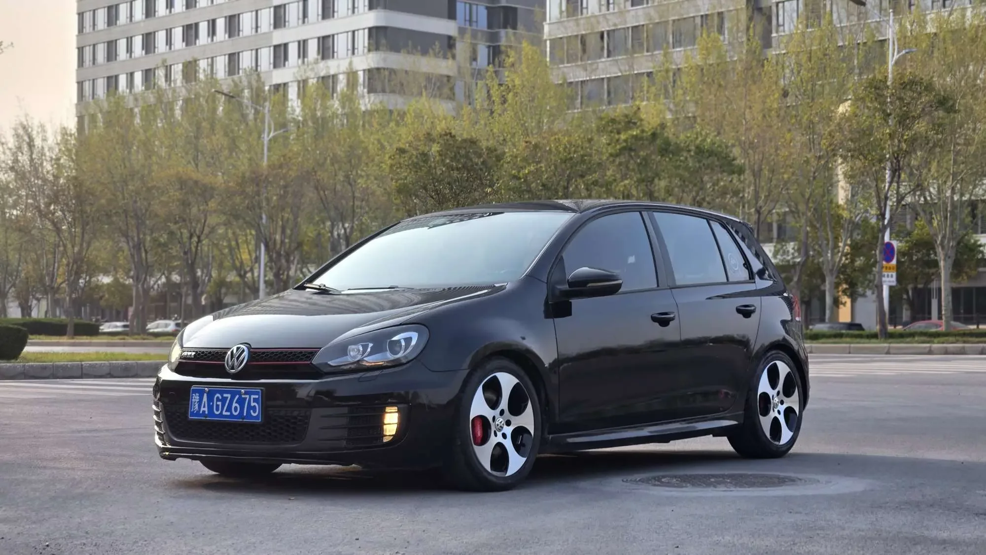 Volkswagen Golf GTI