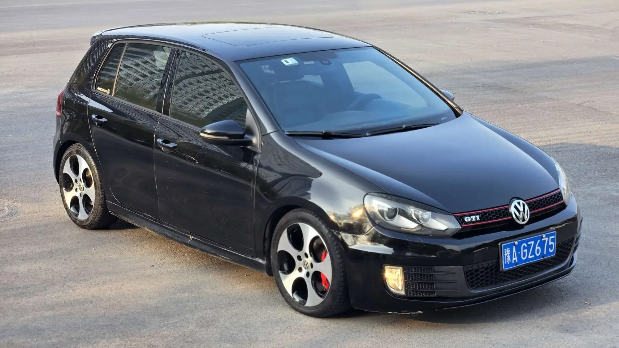 Volkswagen Golf GTI