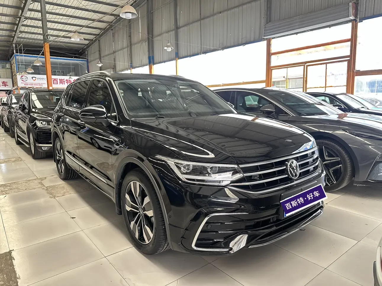 Volkswagen Tiguan L