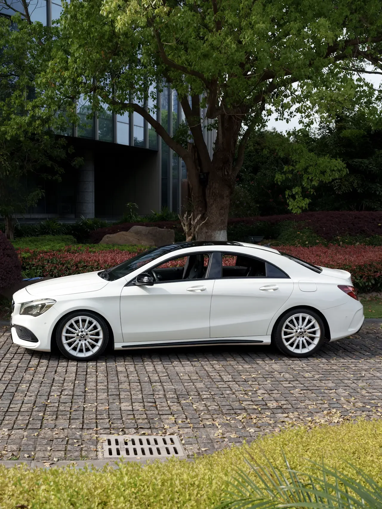 Mercedes-Benz CLA (Imported)