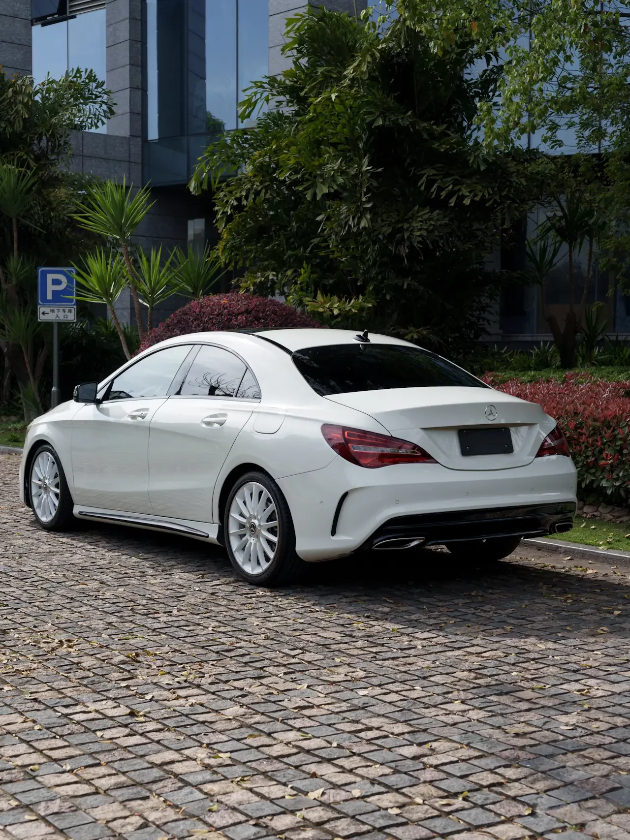 Mercedes-Benz CLA (Imported)