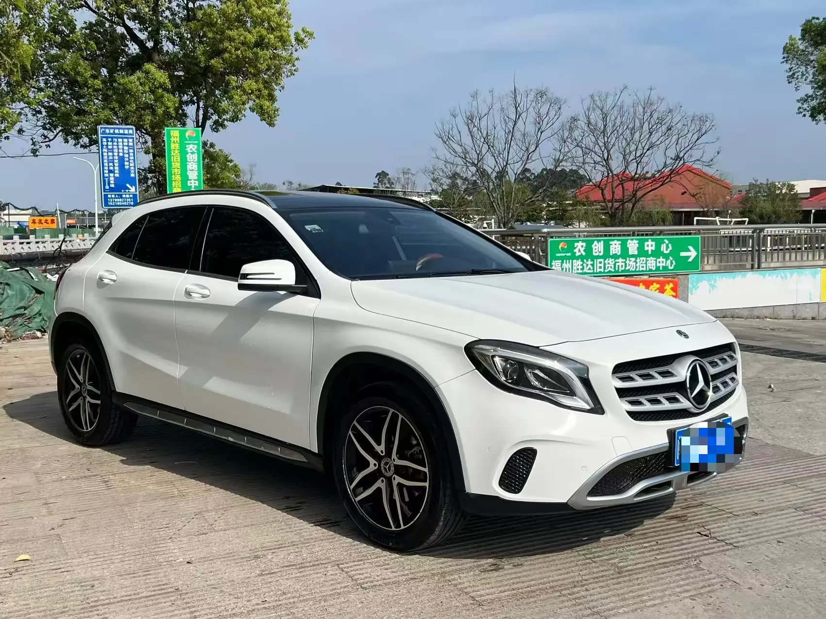 Mercedes-Benz GLA