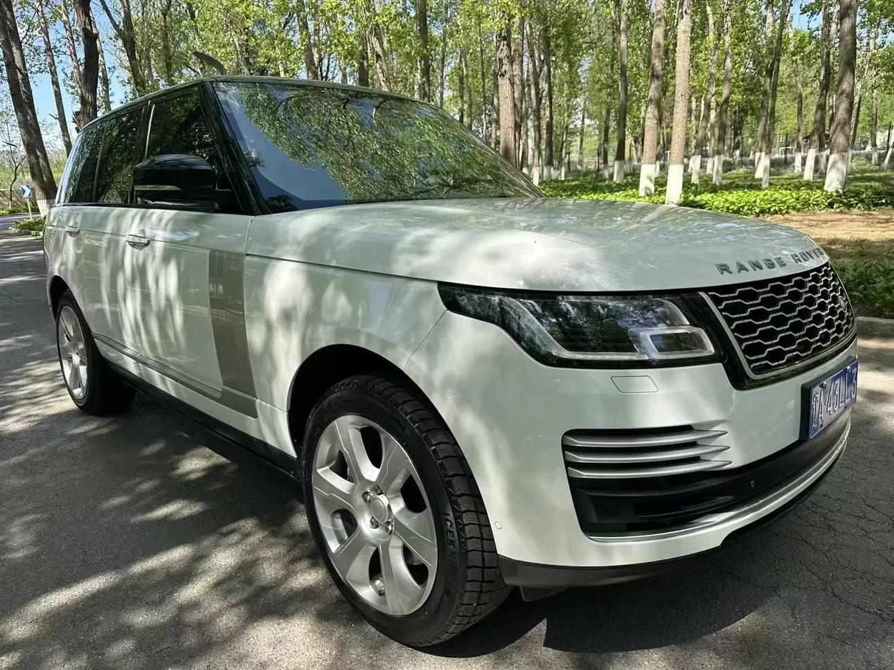 Land Rover range rover