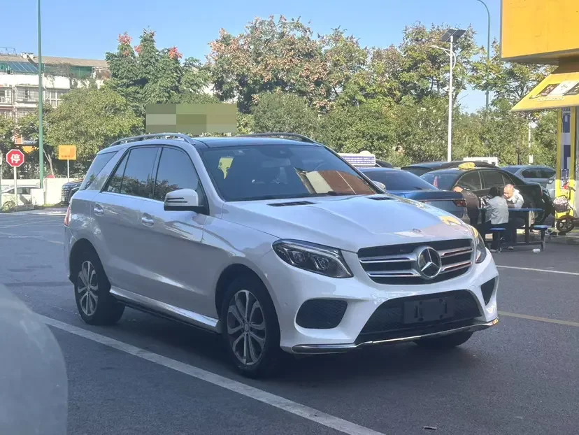 Mercedes-Benz GLE (Imported)