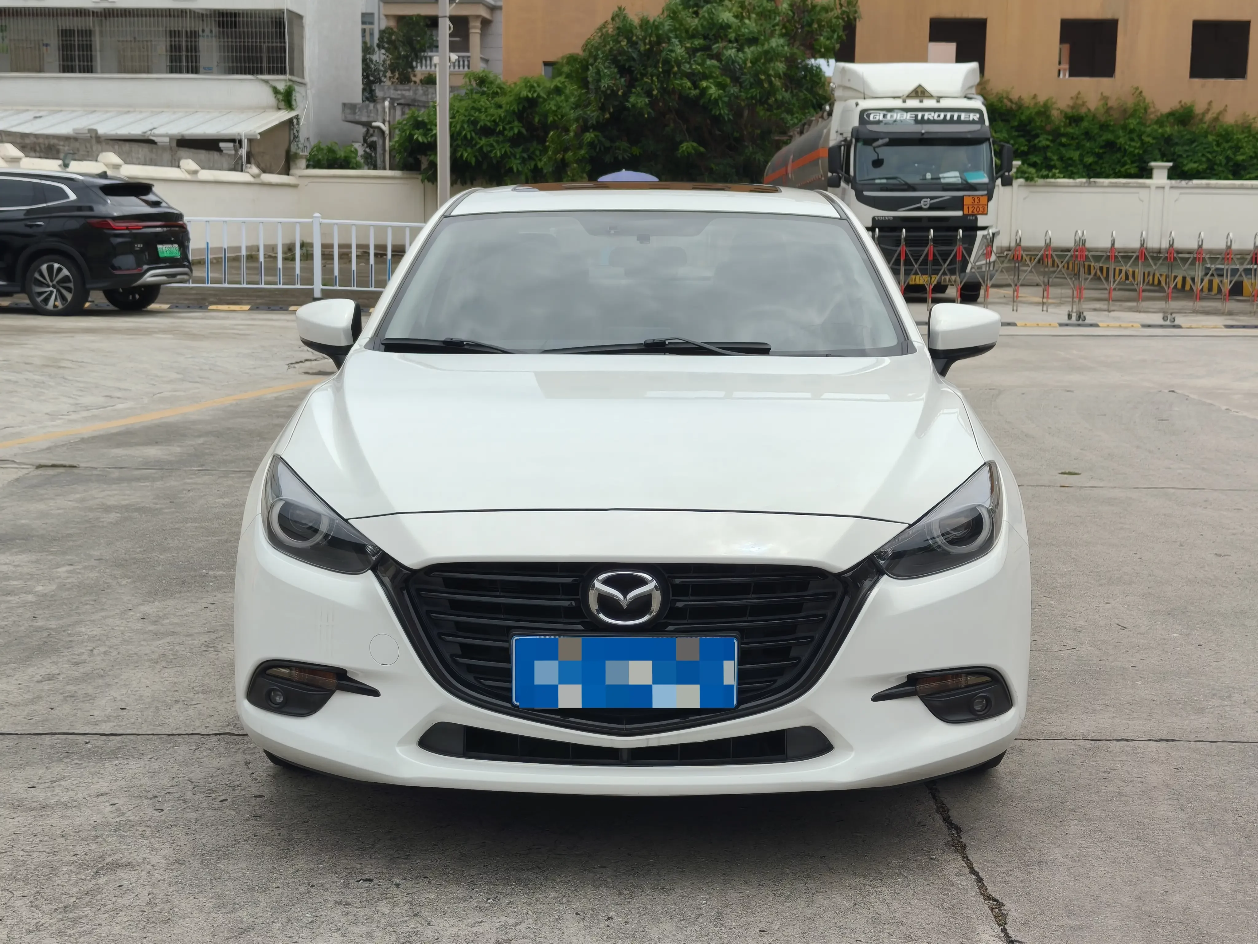 Mazda Axela