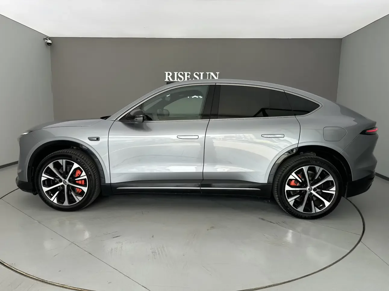 NIO EC6