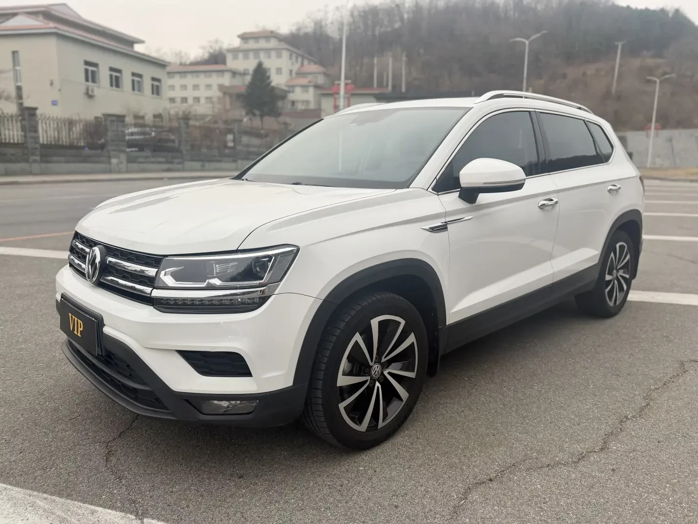 Volkswagen Tharu