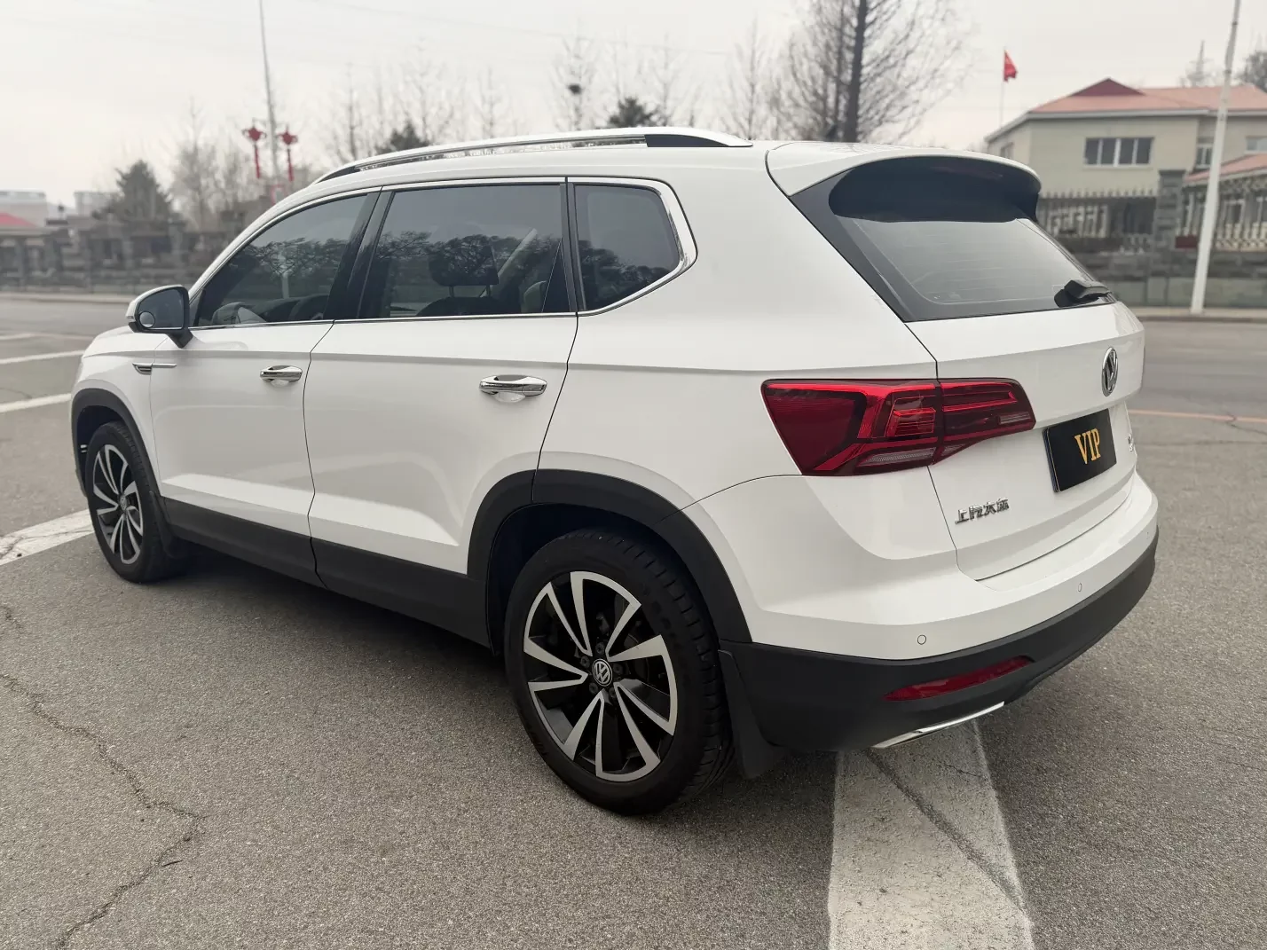 Volkswagen Tharu