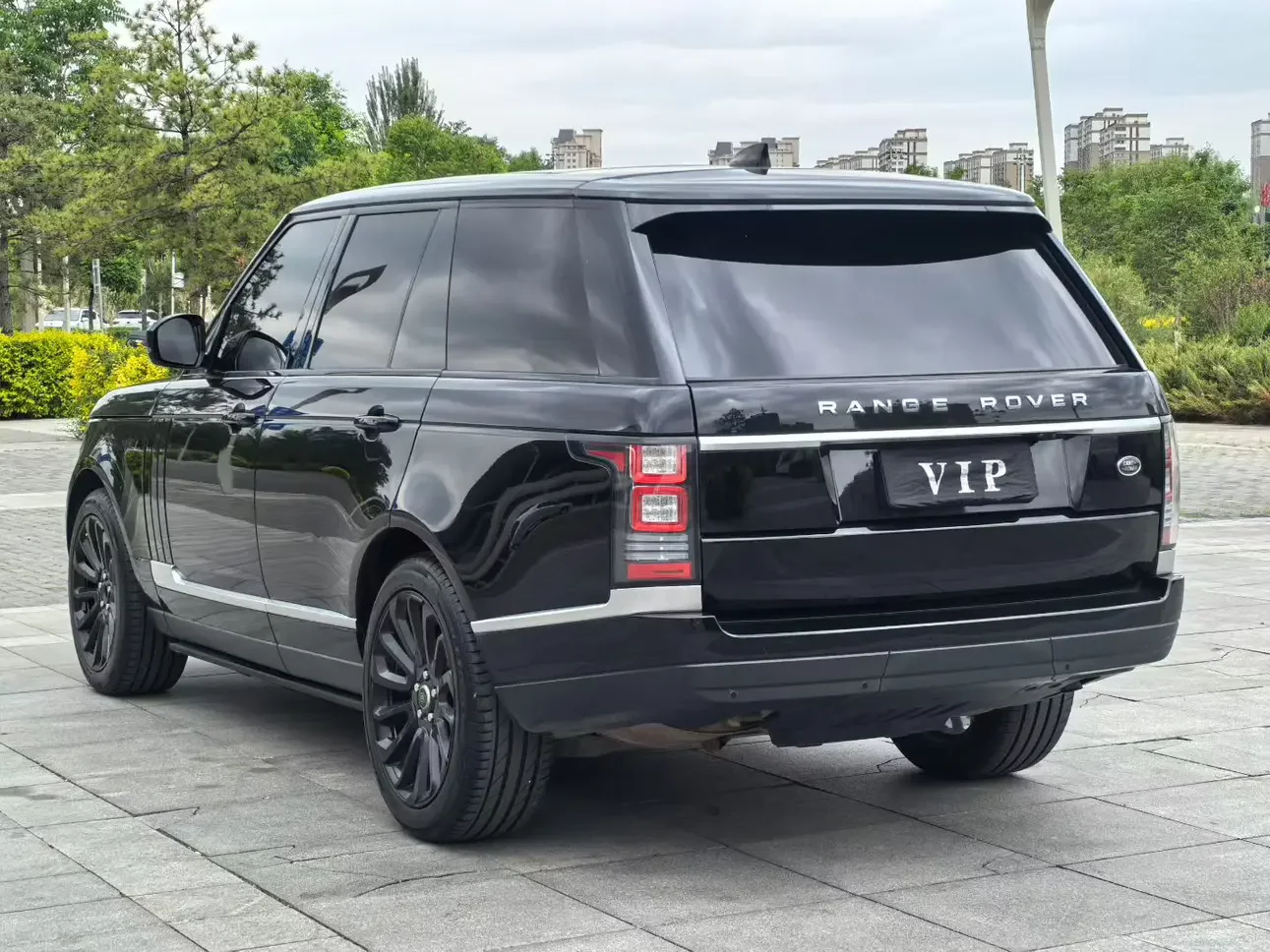 Land Rover range rover