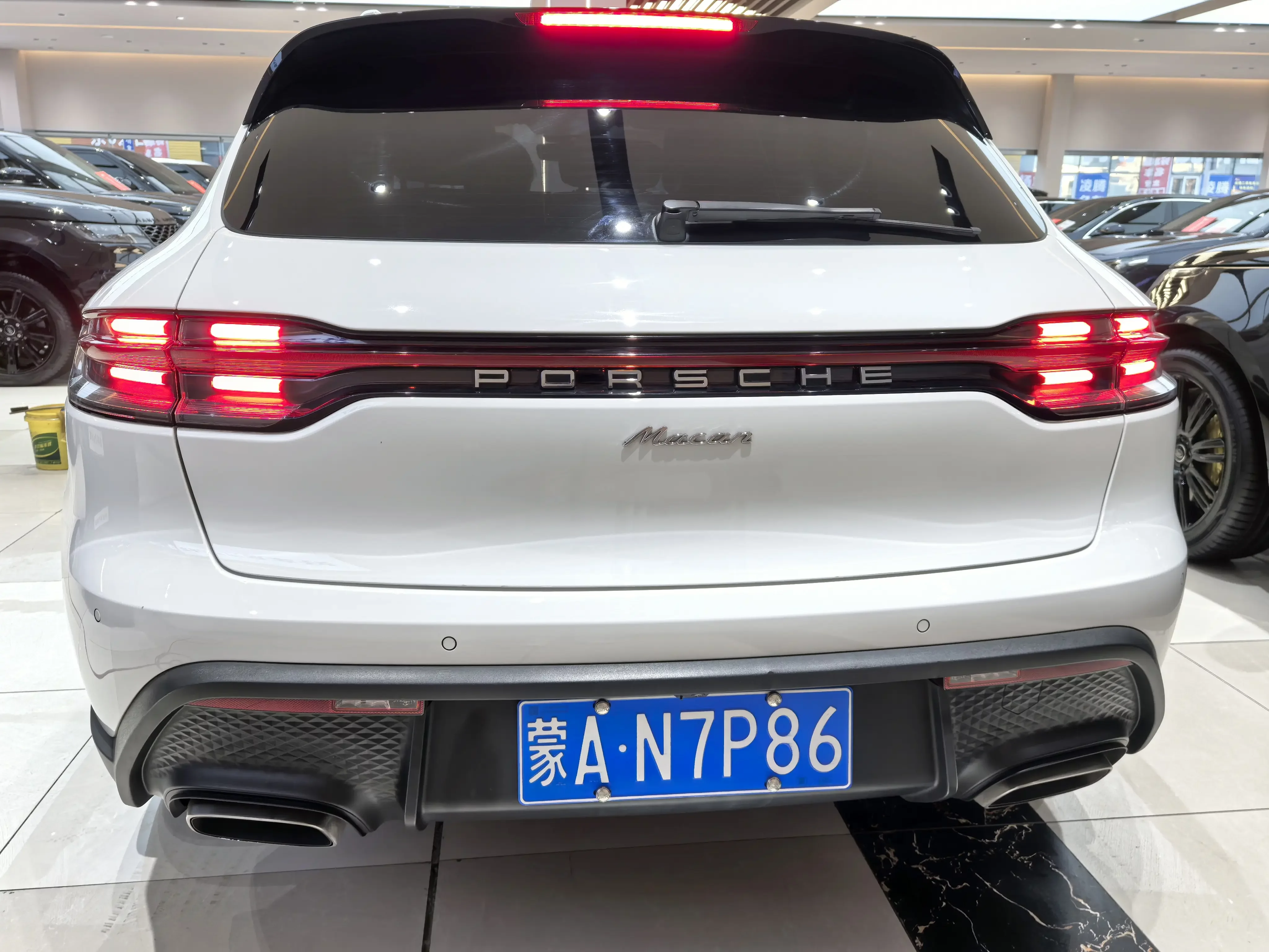Porsche Macan