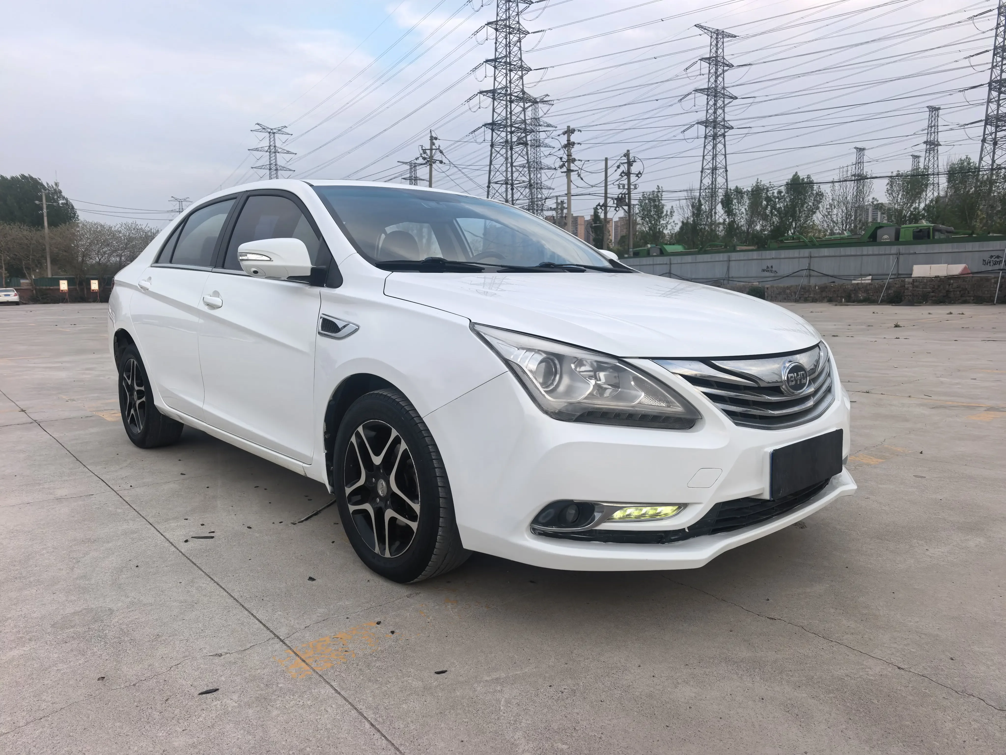 BYD G5