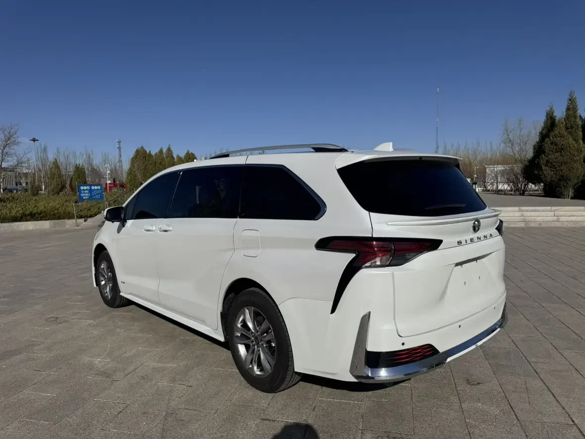 Toyota Sienna