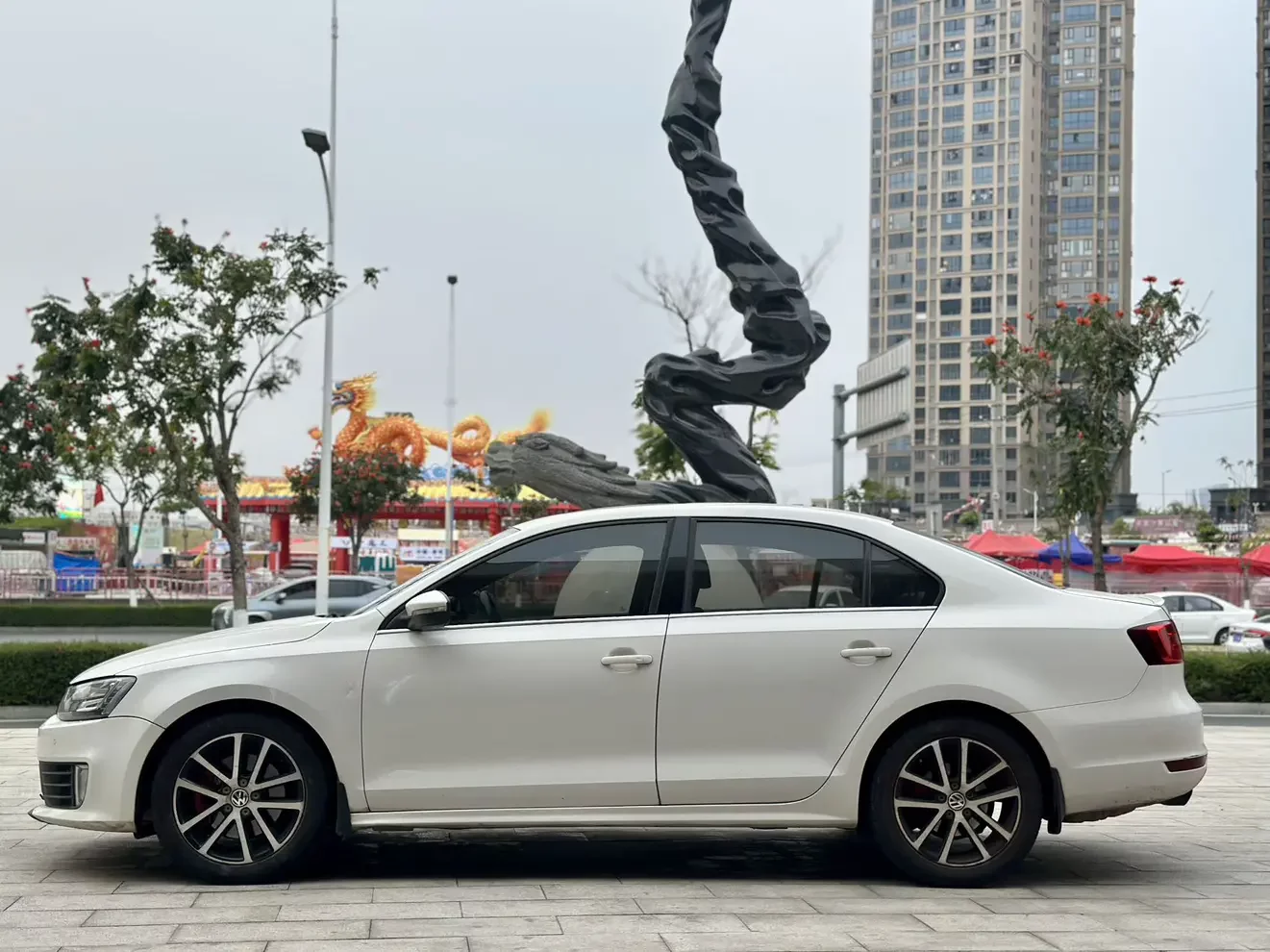 Volkswagen Sagitar