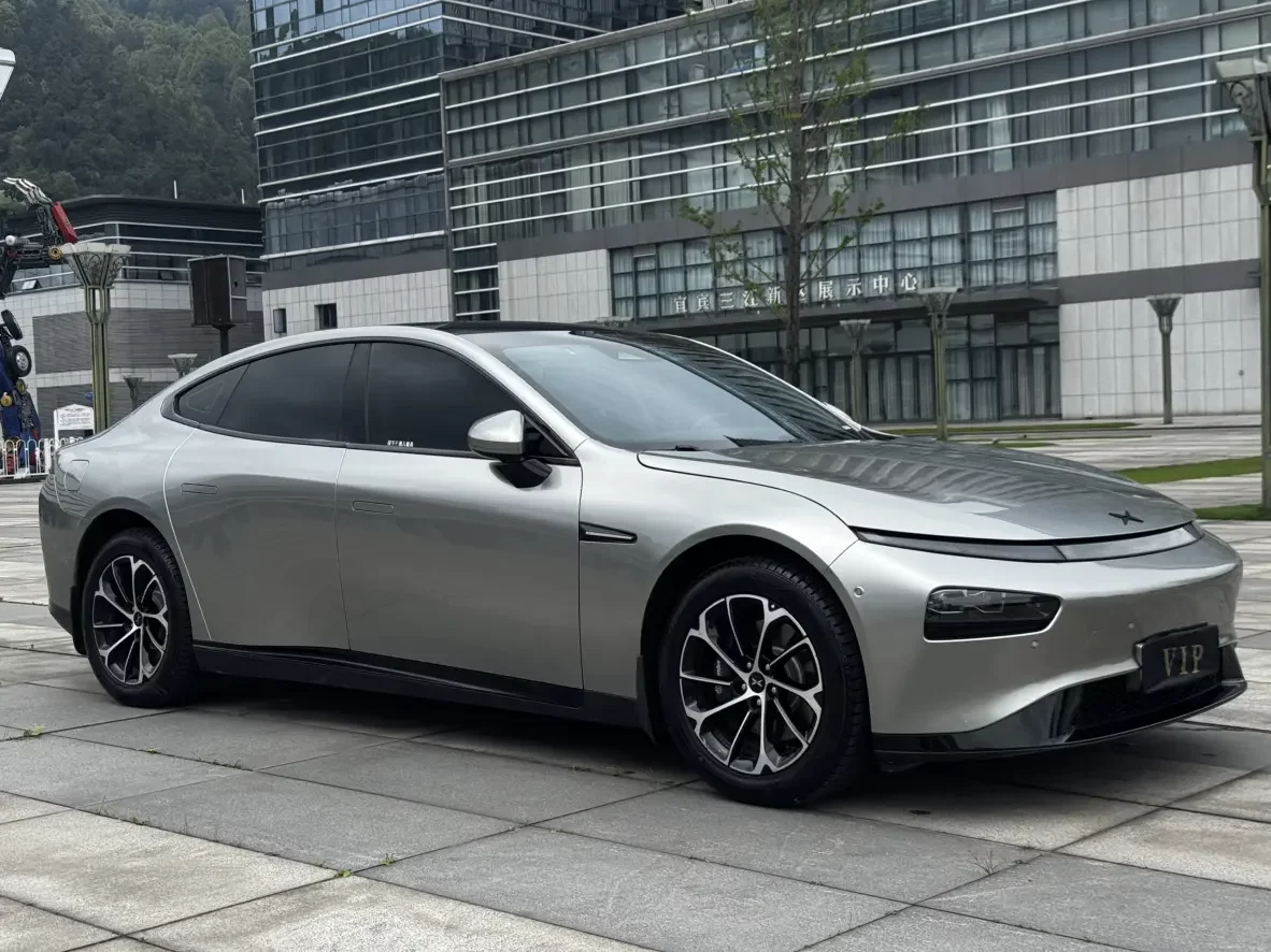 Xpeng P7