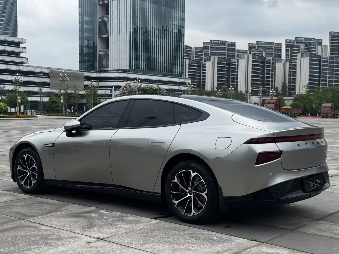 Xpeng P7
