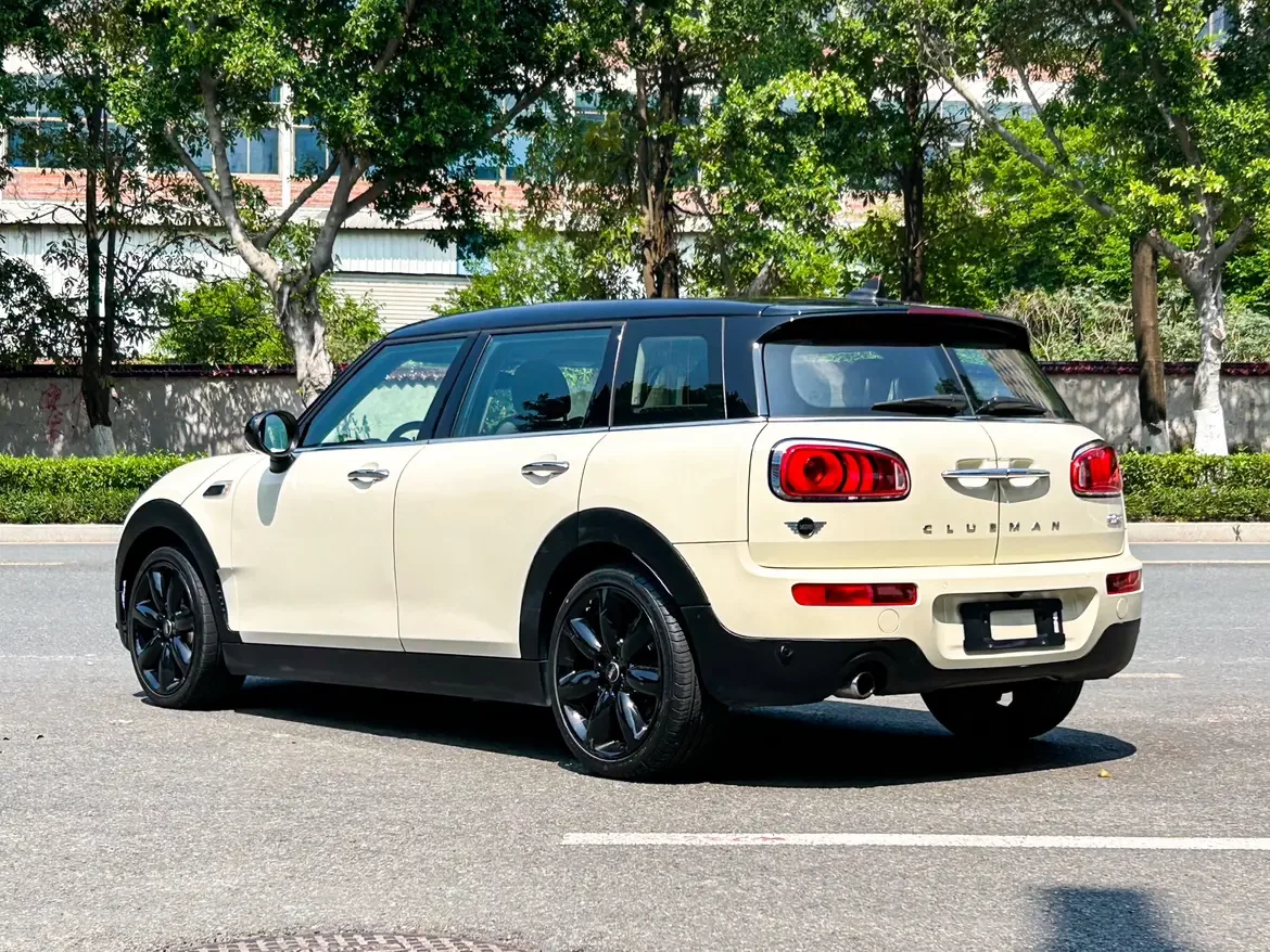 MINI CLUBMAN