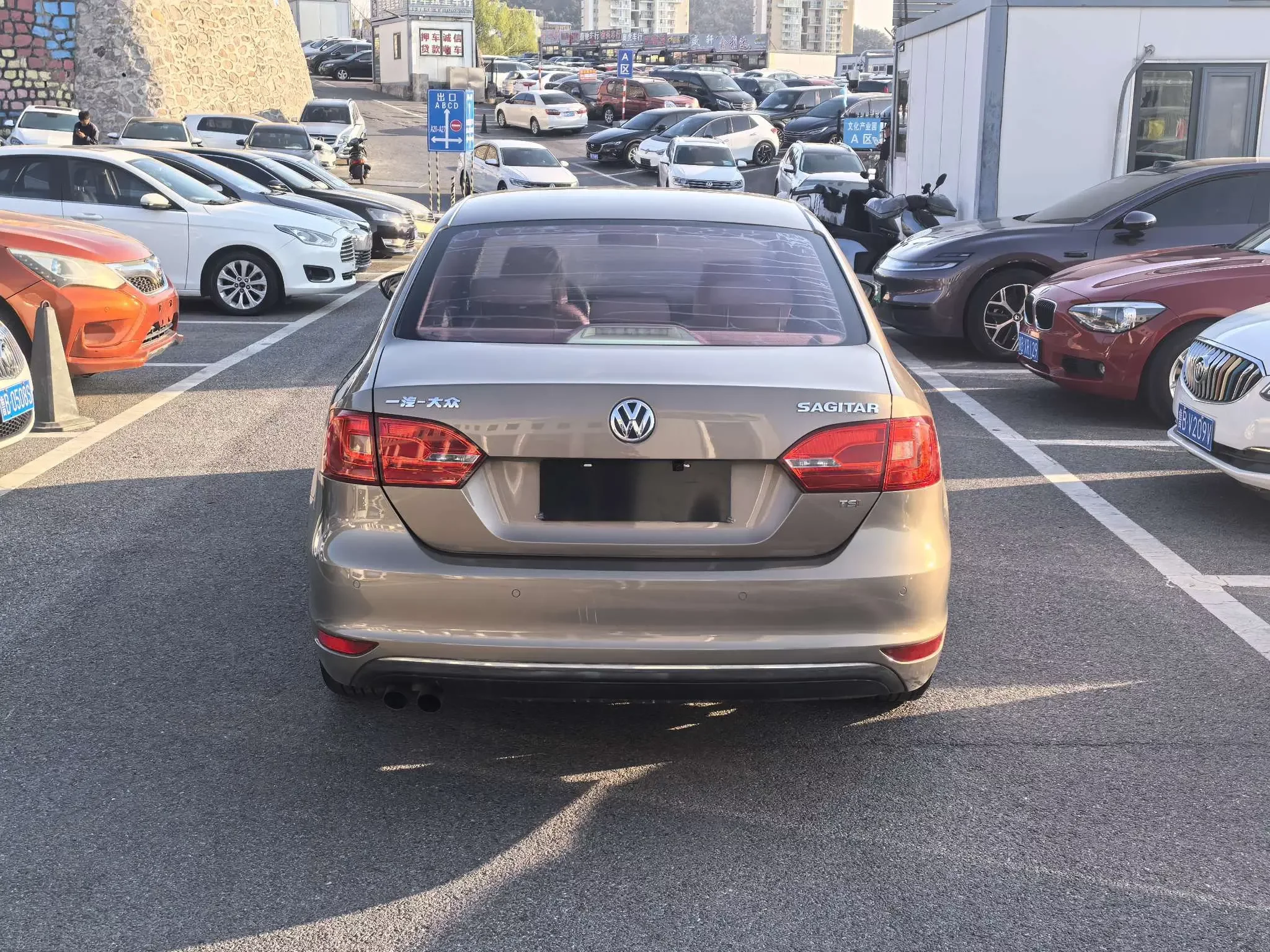 Volkswagen Sagitar