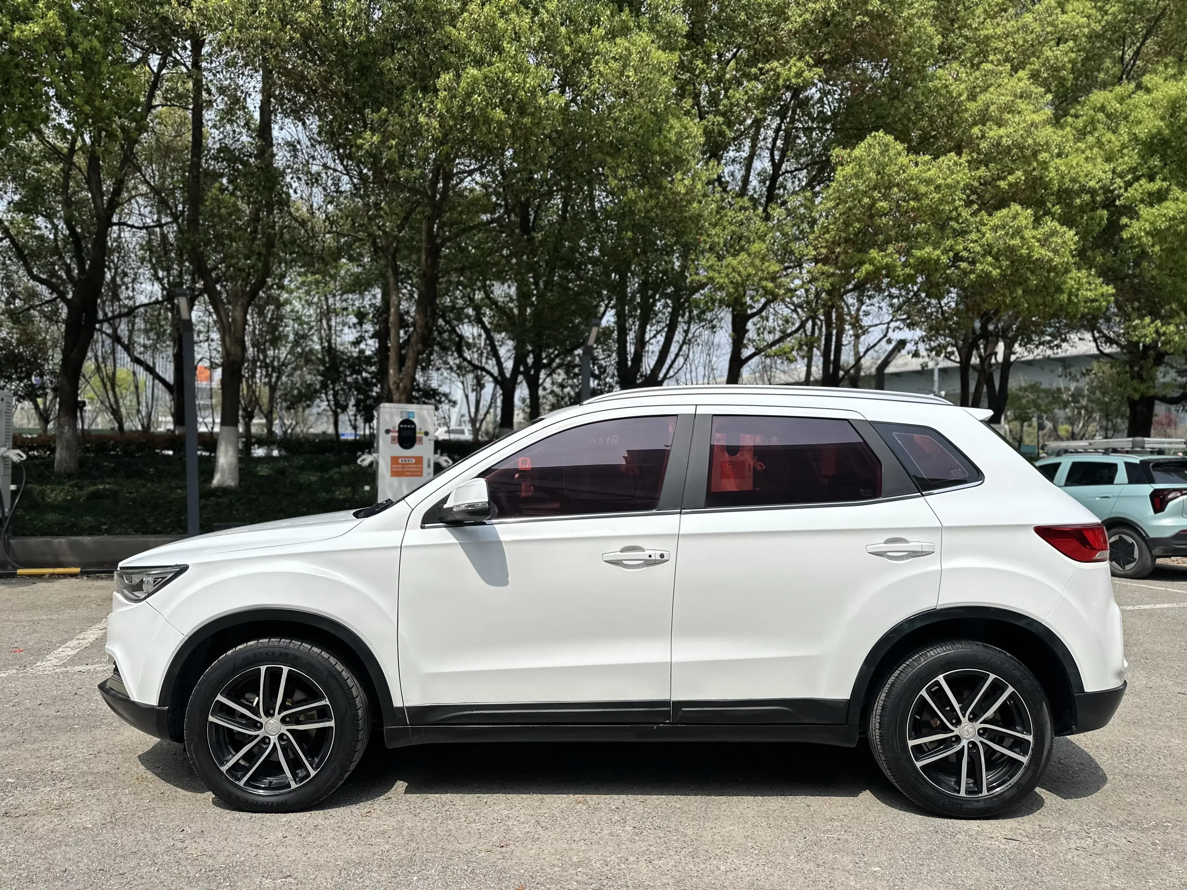 FAW Bestune X40