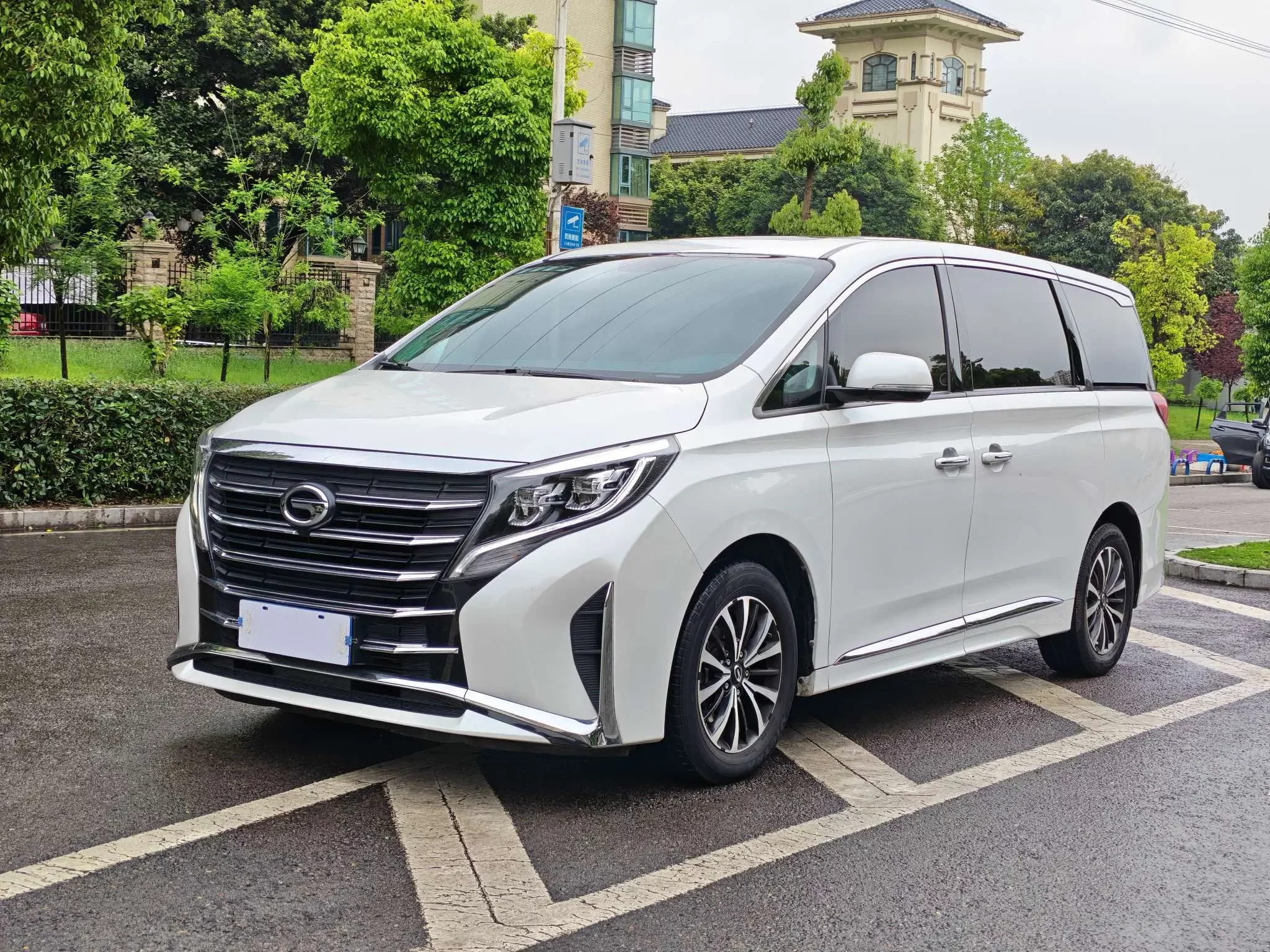 GAC Trumpchi M8