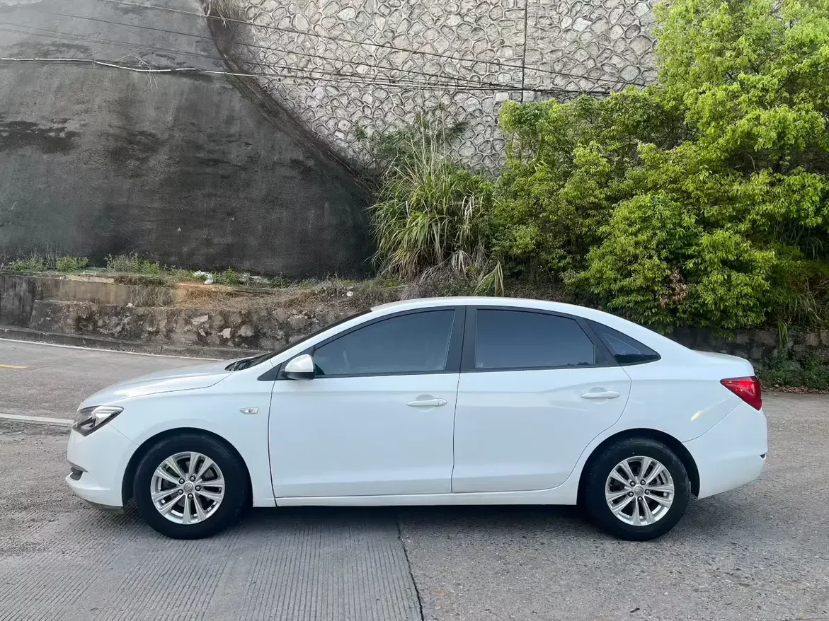 Buick Yinglang